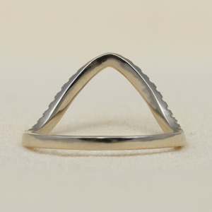 แหวนผู้ชายทรงโค้งประดับเพชรเลี้ยงในห้องปฏิบัติการทรงกลม ลายเรขาคณิต ความใส VVS ได้รับการรับรองจาก IGI ชุบโรเดียมบนแพลตตินัม - Product Image 5