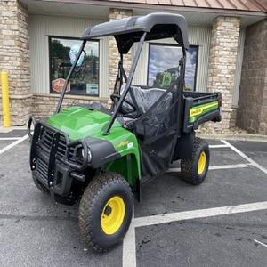 Véhicule utilitaire haute performance John Deere Gator HPX615, machine polyvalente, durable et efficace pour l'agriculture et la construction. - Product Image 4