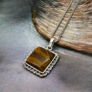 Colgante clásico de forma cuadrada, piedra preciosa de ojo de tigre Natural, Plata de Ley 925, diseño personalizado, fabricante de joyas, exportador indio - Product Image 2