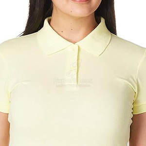 Polo de haute qualité avec tissu lisse et couture soignée Polo à la mode avec patte de boutonnage et aspect simple et propre - Product Image 5