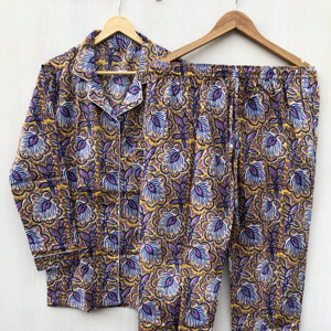 Conjunto de pijama indio de algodón hecho a mano con estampado floral, traje de noche indio, ropa de dormir de algodón. - Product Image 1