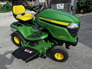 เครื่องตัดหญ้าแบบนั่งขับ John Deere X350 Zero-Turn Radius ใช้เครื่องยนต์เบนซิน พร้อมการรับประกัน 3 ปี - Product Image 3