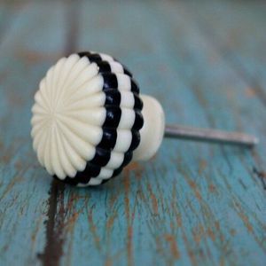 Bouton de porte en os blanc fait à la main poignée de porte d'armoire décorative bouton d'os de meubles bouton de tiroir fait à la main - Product Image 2