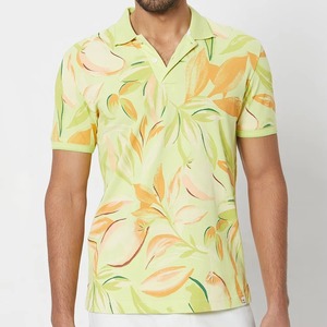 Chemise décontractée d'été pour homme en coton tricoté imprimé tropical, motif feuilles vert citron, avec poche, manches courtes, idéale pour le golf - Product Image 1