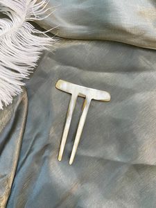 Bâtons de cheveux et épingles à cheveux en corne de buffle de luxe chic contemporain style fleur sculptée artisanat classique rencontre design contemporain - Product Image 2