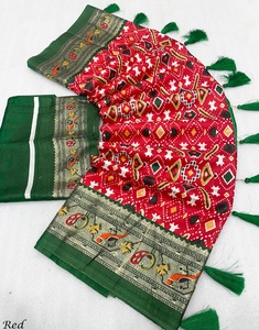 Blusa de seda de Paithani Saree y Dola, blusa de diseño moderno tradicional indio con papel de aluminio, para compras en línea, India - Product Image 4