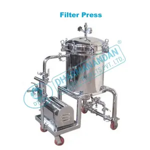 Machine de remplissage de bouteilles de boissons automatique de haute qualité 3600 BPH pour usage industriel disponible au prix de vente à l'exportation - Product Image 1