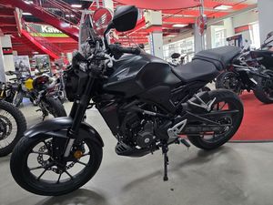Nouvelle moto standard CB300R 2026 - Product Image 1