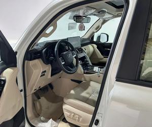 รถยนต์โตโยต้าแลนด์ครุยเซอร์ GXR 4 ปี 2022 มือสองสำหรับขาย - Product Image 3