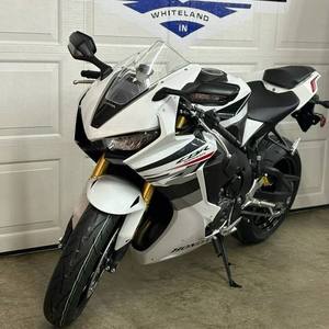 CBR1000RR 2024 / 2025 (Motocicletas) Listas para Enviar - Product Image 4