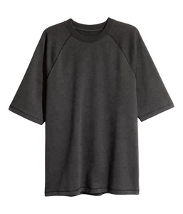 เสื้อยืดโอเวอร์ไซส์ผ้าฝ้าย 100% ขายดี ราคาถูก สัมผัสนุ่ม ระบายอากาศดี เป็นมิตรกับสิ่งแวดล้อม ขายส่ง เสื้อผ้าสตรีทแวร์ผู้ชายแบบสั่งทำ - Product Image 2