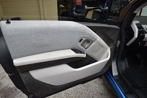 2015 B M.W I3 Sedan Double Range Extender 30000 Miles Boîte de vitesses automatique R16 Pneus Batterie au lithium Carburant électrique Direction gauche - Product Image 6