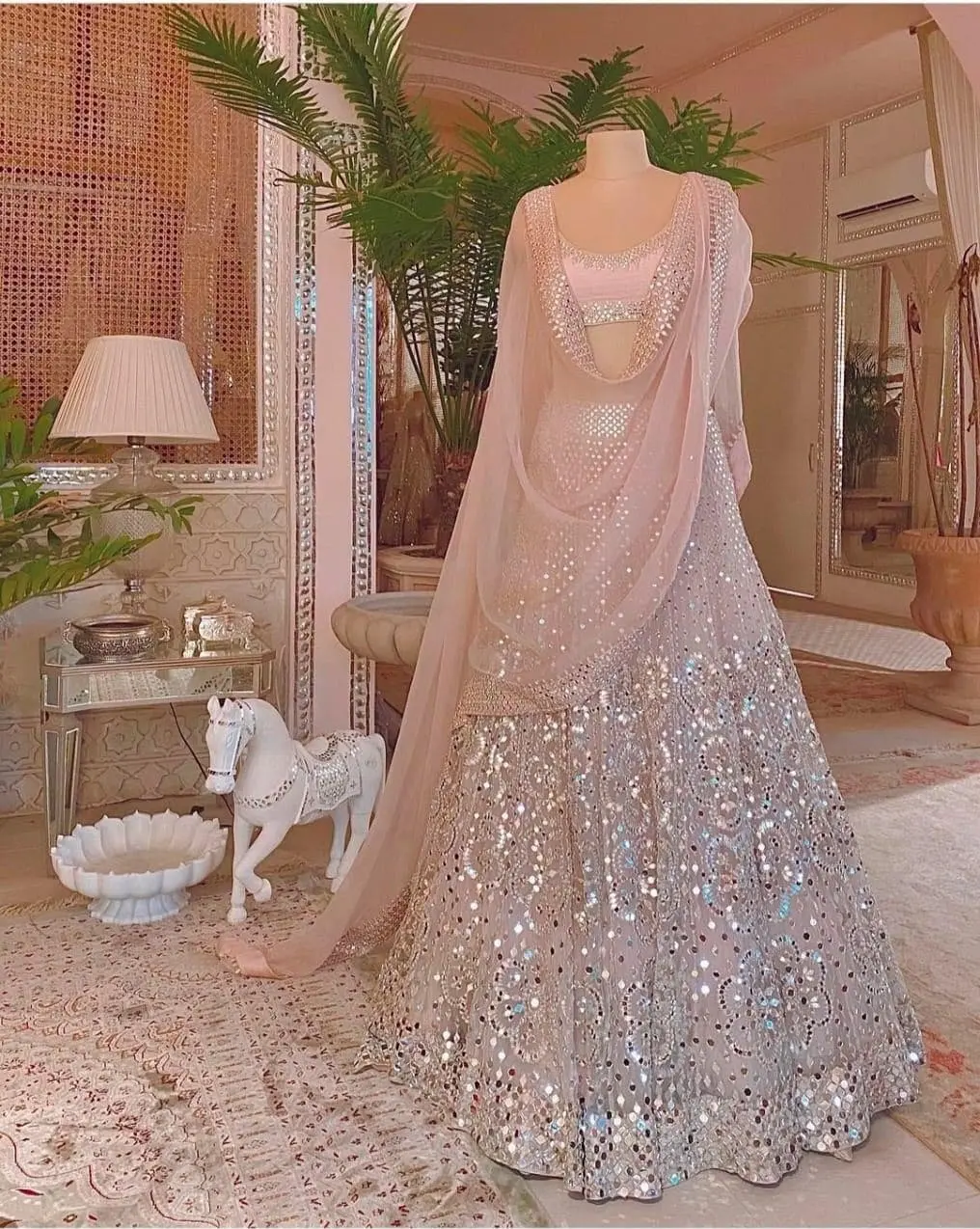 أفضل جودة ل lehenga جديدة رائجة من GOTAPATTI مطرزة تعمل LEHENGA على جورجيت جعل U أفضل فتاة تجميل