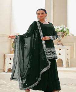 Collection de vêtements de soirée de créateur Georgette vert Occasion spéciale Vêtements indiens fantaisie pour femmes Prix de gros Vêtement ethnique Surat - Product Image 2