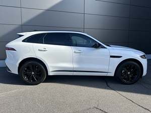 2024 Jaguar P250 R-Dynamic S AWD bastante usado - Product Image 5