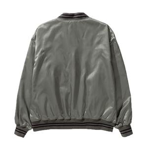 แจ็กเก็ตเบสบอลผ้าซาตินสำหรับผู้ชายเสื้อแจ็กเก็ตผ้าซาตินออกแบบได้ตามต้องการสำหรับฤดูหนาว - Product Image 2