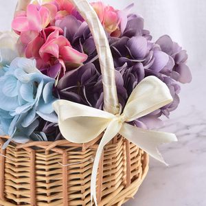 Cesta de flores de mimbre hecha a mano con asa Cesta decorativa de ratán natural para regalos o arreglos de boda - Product Image 5