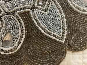 Mantel Individual con Cuentas Hecho a Mano, Antideslizante, Duradero, Diseño Personalizado, Decoración de Lujo para Comedor, Pieza Única para Regalo de Inauguración - Product Image 2