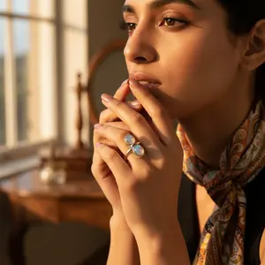 Bague en argent sterling 925 à double pierre pour femmes, bijoux géométriques en pierres précieuses avec placage en rhodium, cadeau de mode raffiné - Product Image 1