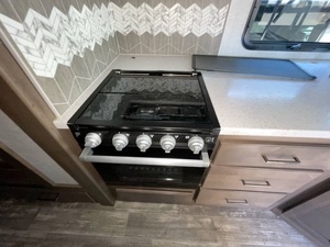 Remorque T-h-o-r H-u-r-r-i-c-a-n-e 34J d'occasion 2022 - Product Image 2