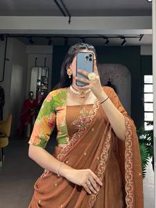 ชุดเลเฮนกาโชลี ดูปาตตา เสื้อเบลาส์ถักมือ แขนสั้น สีช็อกโกแลตครัช พลีน พร้อมลายกอตตาปาตี - Product Image 6