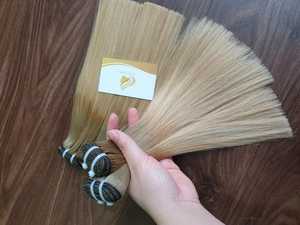 Extensions de Cheveux Humains Couleur Claire 100% Vietnam Extensions de Cheveux Vierges Humains Remy Extrémité Épaisse Trame Attachée à la Main Double Dessiné Handtied - Product Image 5