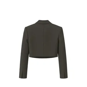 Blazer corto de mujer con doble botonadura y hombreras, estilo esmoquin, bordado no tejido, cuello con muescas, manga larga - Product Image 2