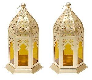 Lanterne traditionnelle en métal pour le Ramadan avec un design marocain, construction durable pour l'éclairage intérieur de la maison et la décoration festive - Product Image 1