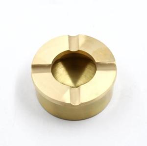 Cenicero de cigarrillos de Metal de color dorado con diseño increíble, Cenicero de cigarros de latón de forma redonda de calidad superior para los más vendidos - Product Image 4