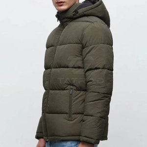 Veste d'hiver matelassée pour homme en toile de haute qualité avec logo frontal, respirante et coupe-vent, best-seller - Product Image 4