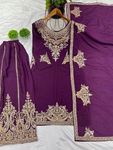 Hermosa parte superior inferior y Dupatta con codificación de bordado pesado Trabajo de secuencia de Dori - Product Image 6
