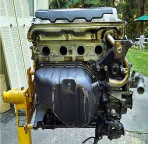 Moteur 2TZ FE d'occasion, 4 cylindres, en aluminium, compatible avec divers modèles de voitures - Product Image 1