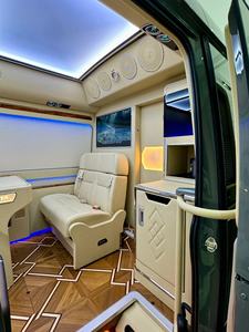 Minibús VIP de Lujo 2026 - Gris Metálico Plateado, Motor Diésel/Gasolina, Volante a la Izquierda, Transmisión Automática, Emisión Euro V, Listo para Exportación - Product Image 2