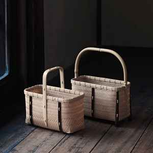 Vente en gros 2024 Sac à main demi-lune avec perle en bois et poignée tissée en bambou Paniers de rangement élégants - Product Image 2