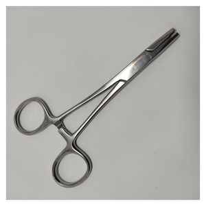 Ancre cutanée de qualité chirurgicale tenant des pinces outils de perçage corporel enduits de cuivre pour le maquillage permanent comprend des inserts dermiques - Product Image 1