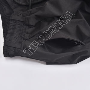 Pantalon Cargo Homme Noir Imperméable avec Doublure Polaire à Taille Élastique et Cordon de Serrage et Plusieurs Poches - Product Image 4