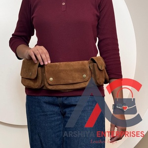 Nouveaux sacs de hanche de taille multi-poches en cuir suédé fait à la main avec sangle réglable élégants sacs banane utilitaires en cuir unisexe - Product Image 1