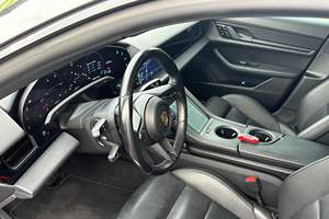 PO RSCHE TAYCAN 4S 2021 d'occasion, conduite à gauche/droite - Product Image 3