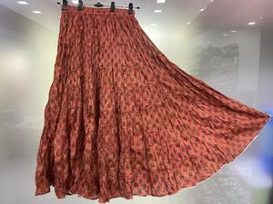 Falda estampada de algodón de cintura alta para mujer India Floral de longitud media Full Flare Beach Wear Estilo boutique 4 Girls Estampado exclusivo - Product Image 3