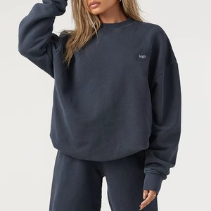 Venta al por mayor tasa logotipo personalizado cuello redondo mujeres pulóver manga larga transpirable negro en blanco sudadera de gran tamaño para las mujeres 2025 - Product Image 4