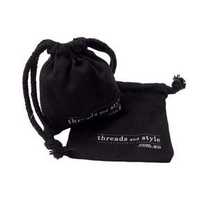 Bolsas con cordón de algodón Logotipo personalizado Ecológico Lujo Elaborado con cuidado Algodón orgánico Bolsa con cordón elegante para la venta - Product Image 1