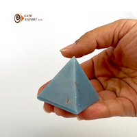 Pyramide en célestine 100% naturelle du Pérou, travail artisanal, pierre précieuse décorative, bonnes vibrations énergétiques pour l'amour et la relaxation