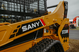 เครื่องจักรขับเคลื่อน 4 ล้อ ยี่ห้อ SANY รุ่น ST230V สำหรับงานก่อสร้าง/เกษตรกรรม ใช้เครื่องยนต์ดีเซล Euro5 ทนทาน ใช้ได้ทั้งแบบใหม่และแบบมือสอง - Product Image 5
