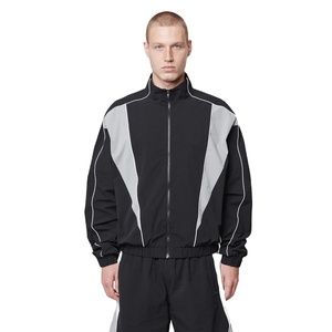 Conjunto Deportivo Cortavientos de Nailon de Diseño OEM, Logotipo Personalizado, Cuello Alto, Detalles de Ribete Lateral, Conjunto Deportivo con Cremallera de Secado Rápido para Hombre - Product Image 1