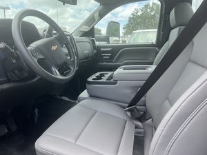 Excellent rapport qualité-prix..Camionnette utilitaire Chevrolet 2024 d'occasion, fourgon de déménagement, camion de transport, Silverado 5500 HD - Product Image 2