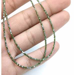 Perles de diamant vert facettées de qualité supérieure 1,5-2,5 mm en forme de cube pour la fabrication de bijoux, perles de diamant vert naturel en forme de cube pour Noël - Product Image 2