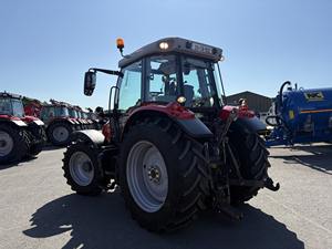 Tractor de ruedas usado Massey Fergus0n 5712S 4WD maquinaria agrícola a la venta - Product Image 4