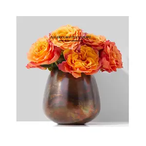 Vaso per fioriera in metallo con finitura rustica Design Vintage vaso in metallo con finitura rustica per la decorazione floreale del soggiorno
