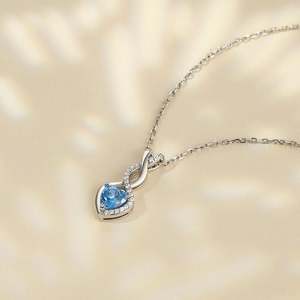 Collier Jeulia en argent sterling plaqué or rose avec moissanite en forme de fleur et de cœur pour anniversaire - Product Image 6
