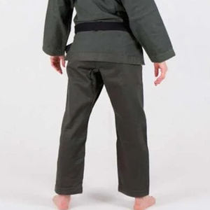 Kimono de BJJ de Algodón 100% Transpirable de Alta Demanda para Artes Marciales, Peso Medio, Gris Carbón, Uniforme de BJJ para Mujer a los Mejores Precios - Product Image 4